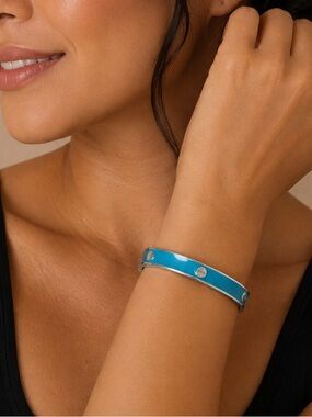 Turquoise Blue Enamel Silver Tone Hinged Bangle Bracelet Screw Accent